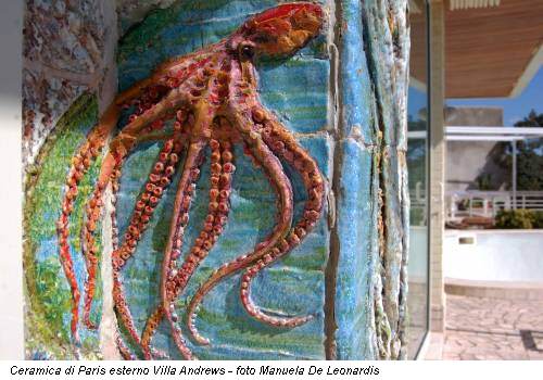 Ceramica di Paris esterno Villa Andrews - foto Manuela De Leonardis