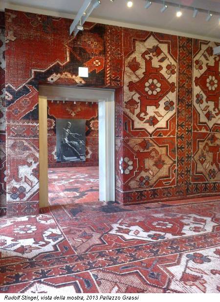 Rudolf Stingel, vista della mostra, 2013 Pallazzo Grassi