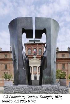 Giò Pomodoro, Contatti Tenaglia, 1970, bronzo, cm 203x165x1