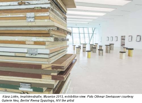 Klara Lidén, Invalidenstraße, Museion 2013, exhibition view. Foto Othmar Seehauser courtesy Galerie Neu, Berlin/ Reena Spaulings, NY/ the artist