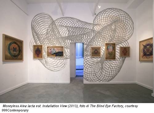 Moneyless Alea Iacta est. Installation View (2013), foto di The Blind Eye Factory, courtesy 999Contemporary