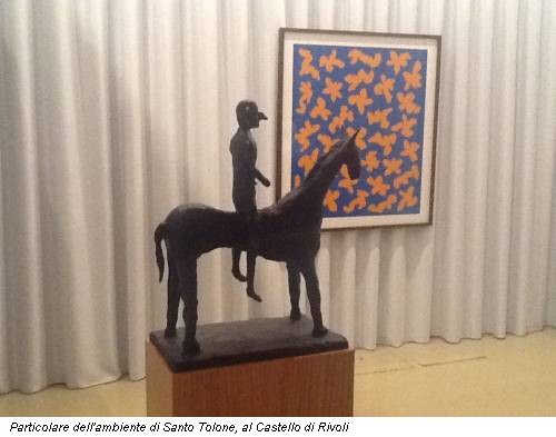 Particolare dell'ambiente di Santo Tolone, al Castello di Rivoli