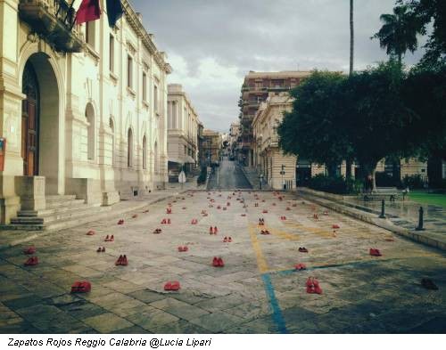 Zapatos Rojos Reggio Calabria @Lucia Lipari