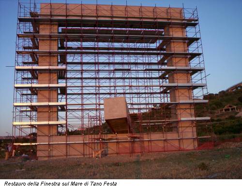 Restauro della Finestra sul Mare di Tano Festa
