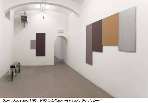 Gianni Piacentino 1965 - 2000 installation view, photo Giorgio Benni