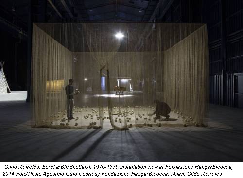 Cildo Meireles, Eureka/Blindhotland, 1970-1975 Installation view at Fondazione HangarBicocca, 2014 Foto/Photo Agostino Osio Courtesy Fondazione HangarBicocca, Milan; Cildo Meireles