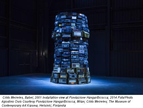 Cildo Meireles, Babel, 2001 Installation view at Fondazione HangarBicocca, 2014 Foto/Photo Agostino Osio Courtesy Fondazione HangarBicocca, Milan; Cildo Meireles; The Museum of Contemporary Art Kiasma, Helsinki, Finlandia