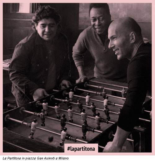 La Partitona in piazza Gae Aulenti a Milano