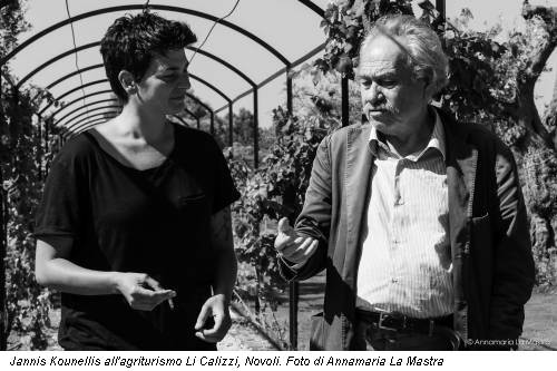 Jannis Kounellis all'agriturismo Li Calizzi, Novoli. Foto di Annamaria La Mastra
