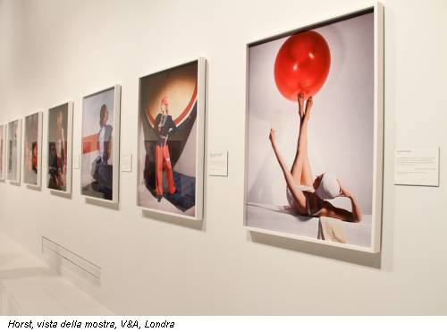 Horst, vista della mostra, V&A, Londra