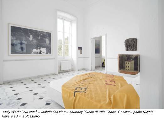 Andy Warhol sul comò – installation view – courtesy Museo di Villa Croce, Genova – photo Nuvola Ravera e Anna Positiano