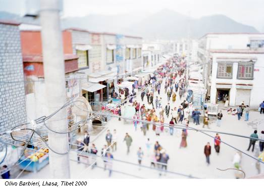 Olivo Barbieri, Lhasa, Tibet 2000