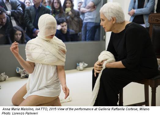 Anna Maria Maiolino, inATTO, 2015 View of the performance at Galleria Raffaella Cortese, Milano Photo: Lorenzo Palmieri