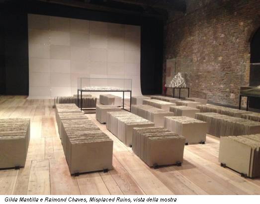Gilda Mantilla e Raimond Chaves, Misplaced Ruins, vista della mostra