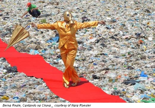 Berna Reale, Cantando na Chuva _ courtesy of Nara Roesler