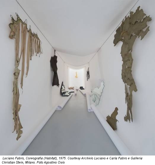 Luciano Fabro, Coreografia (Habitat), 1975. Courtesy Archivio Luciano e Carla Fabro e Galleria Christian Stein, Milano. Foto Agostino Osio