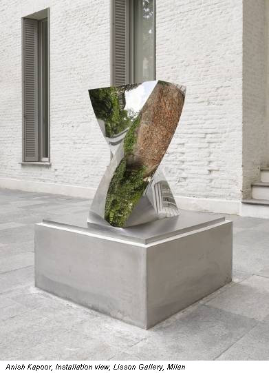 Anish Kapoor, Installation view, Lisson Gallery, Milan