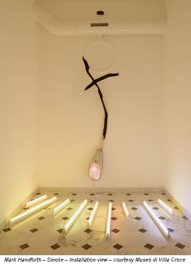 Mark Handforth – Smoke – Installation view – courtesy Museo di Villa Croce