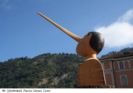Mr. Savethewall, Piazza Cavour, Como