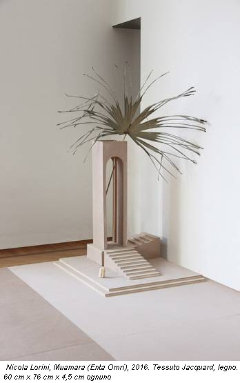 Nicola Lorini, Muamara (Enta Omri), 2016. Tessuto Jacquard, legno. 60 cm x 76 cm x 4,5 cm ognuno