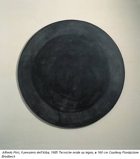 Alfredo Pirri, Il pensiero dell’Alba, 1985 Tecniche miste su legno, ø 160 cm Courtesy Fondazione Brodbeck