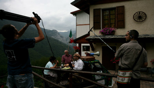 Non dire a Farigliano che sei di Piozzo. Allo studio di Dario Ghibaudo, proiezione del documentario “Le voci del Tanaro”