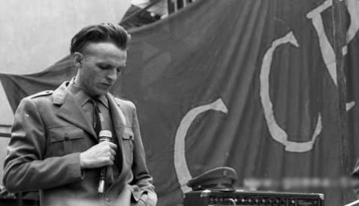 Giovanni Lindo Ferretti veste solo Gucci. L’ex punk per un progetto fotografico supportato dalla maison di moda. Che chiama in causa anche Pasolini