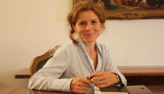 Emmanuel Macron chiama Claudia Ferrazzi per il suo staff. Si occuperà di cultura