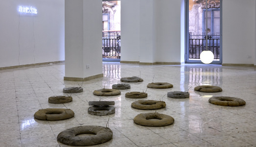Fino al 1.V.2015	 | Liliana Moro, Àncóra | Galleria Francesco Pantaleone Arte Contemporanea, Palermo