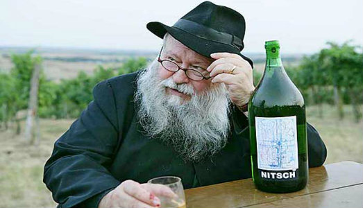 Gli animalisti contro Hermann Nitsch, ancora. In Tasmania ci sono problemi per la 150.Aktion