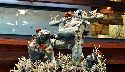 Carta Bianca a Teho Teardo. A Palazzo Grassi, un omaggio alla mostra di Damien Hirst