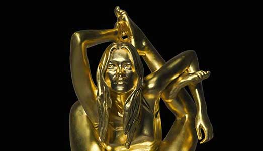 Dalle ninfe a Kate Moss. | L’arte hot in vendita