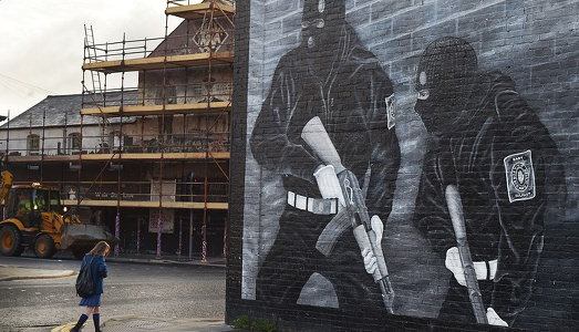 Politica on the road