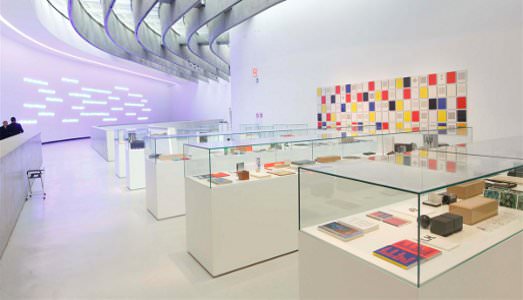 Maurizio Nannucci. Fiat lux et verbo