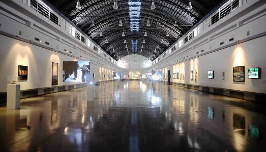 Fino al 28.VI.2015 | Regina José Galindo, Raìces e Esoy Viva | Orto Botanico e Cantieri Culturali Alla Zisa-Padiglione Zac, Palermo