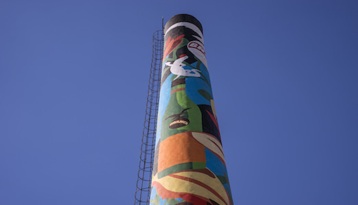 La street art ancora protagonista a Milano: il collettivo “Orticanoodles” colora la ciminiera dello stabilimento Branca e realizza il murale più alto d’Italia La street art ancora protagonista a Milano: il collettivo “Orticanoodles” colora la ciminiera dello stabilimento Branca e realizza il murale più alto d’Italia