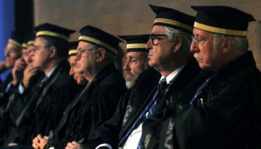 Università della terza età. Per tutti Università della terza età. Per tutti