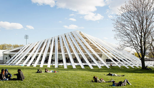 Frieze NY art week/4. Quest’anno il tendone è un forno. Destinato a chiudere presto?