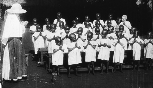 Yervant Gianikian e Angela Ricci Lucchi, Retrospettiva | Centre Pompidou, Parigi | Yervant Gianikian e Angela Ricci Lucchi, Retrospettiva | Centre Pompidou, Parigi |