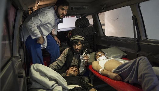 Giulio Piscitelli per i 25 anni di Emergency, a Milano