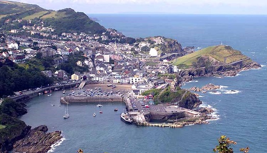 Ilfracombe libera da Damien Hirst. Nessun imprenditore disponibile ad investire sulla gentrificazione promossa dall’artista, nella cittadina inglese Ilfracombe libera da Damien Hirst. Nessun imprenditore disponibile ad investire sulla gentrificazione promossa dall’artista, nella cittadina inglese