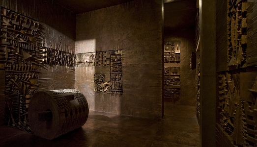 Il Labirinto di Arnaldo Pomodoro, Milano