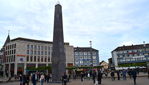 Obelisco della discordia | a Kassel