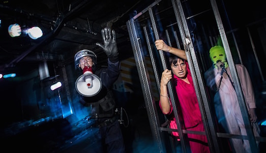 Le Pussy Riot lanciano un nuovo video. Un appello ai rifugiati che parte da Dismaland con la benedizione di Banksy | Le Pussy Riot lanciano un nuovo video. Un appello ai rifugiati che parte da Dismaland con la benedizione di Banksy |