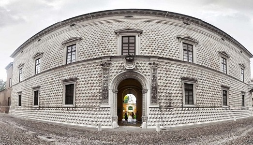Palazzo dei Diamanti. A Roma, l’incontro tra Tagliani e Bonisoli, con sorpresa last minute