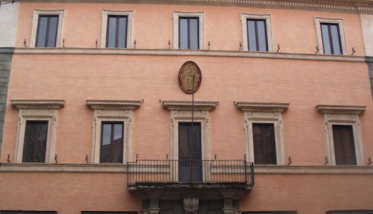 In arrivo il terzo volume dell’Enciclopedia delle Arti contemporanee ideata da Achille Bonito Oliva. Domani la presentazione all’Accademia di San Luca In arrivo il terzo volume dell’Enciclopedia delle Arti contemporanee ideata da Achille Bonito Oliva. Domani la presentazione all’Accademia di San Luca