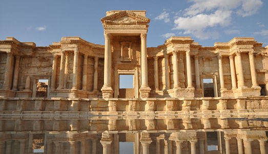 L’assedio di Palmyra. Mentre inizia la conta delle vittime, i tesori della storia hanno le ore contate |