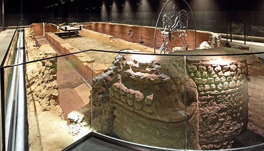 Bloomberg e il tempio romano | Bloomberg e il tempio romano |