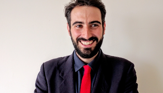 Valentino Catricalà è il direttore della sezione arte di Maker Faire Roma Valentino Catricalà è il direttore della sezione arte di Maker Faire Roma