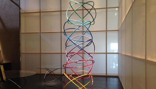 Milano Design Week/Il trend del Salone del Mobile? Seguire le novità, con un po’ di ritardo. In una fiera da primato globale